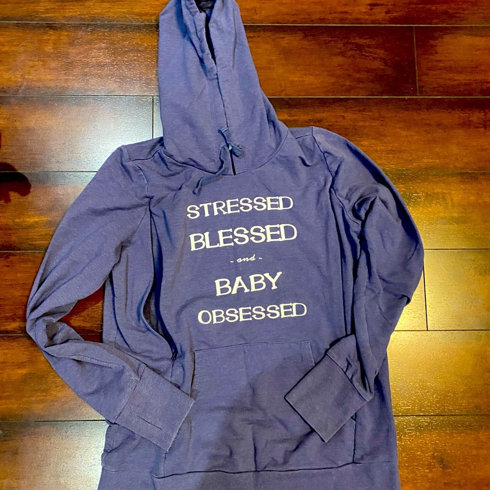 Nursing/breastfeeding Sweater M